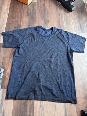 lululemon athletica Short Sleeve Crew Tee - Heather Blue